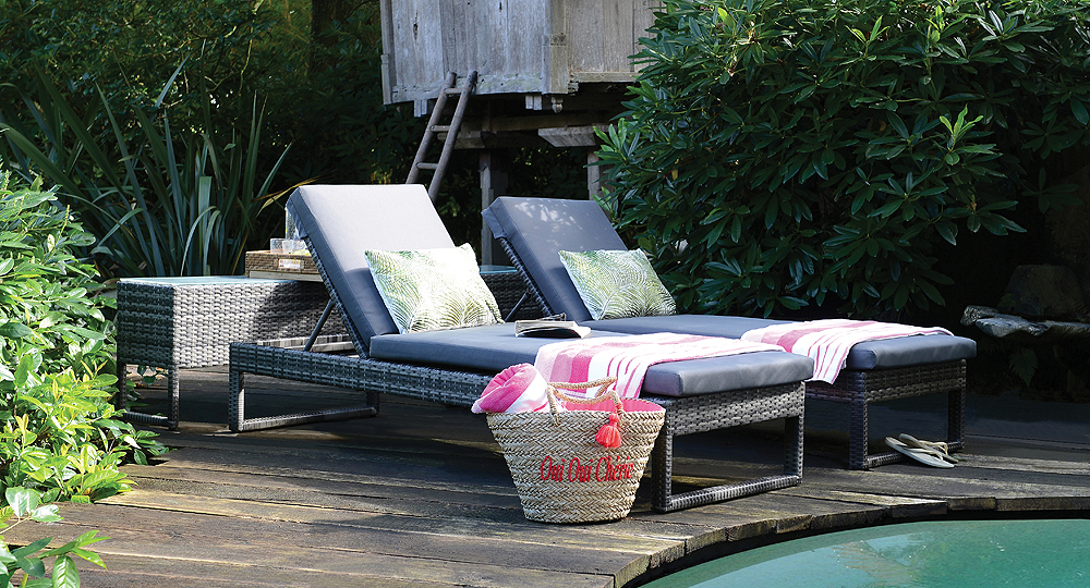 Garden Furniture for Relaxing